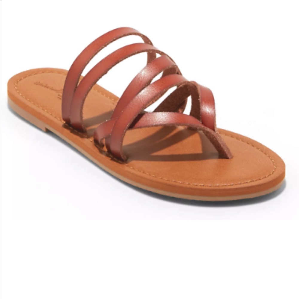 NWT Universal Threads sandals